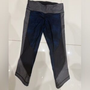lululemon athletica Navy, Gray, and Black Colorblock Crop Leggings